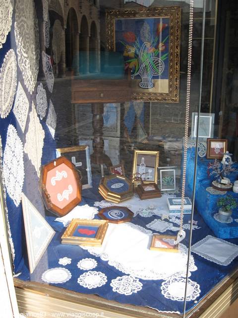 Lace shop