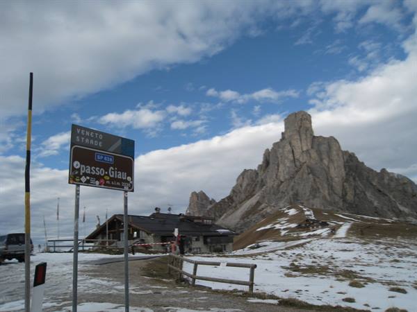 Giau Pass