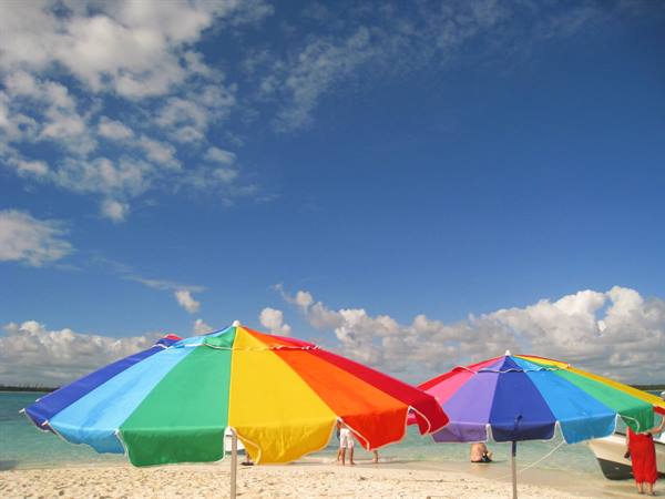 very colourful beach umbrellas at Peterson Cay