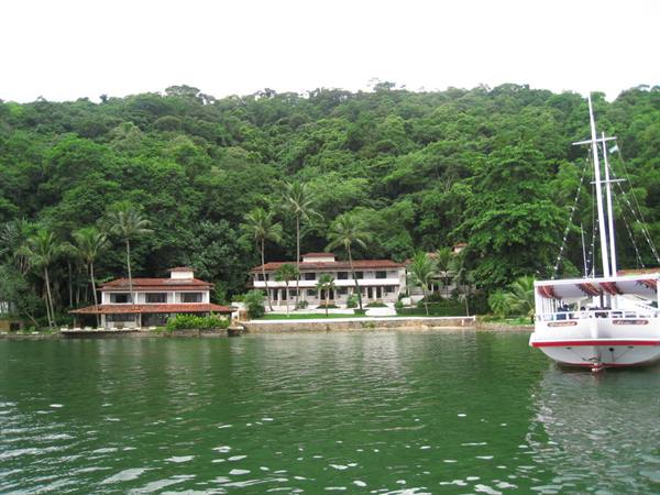 www.hotelpierre.com.br