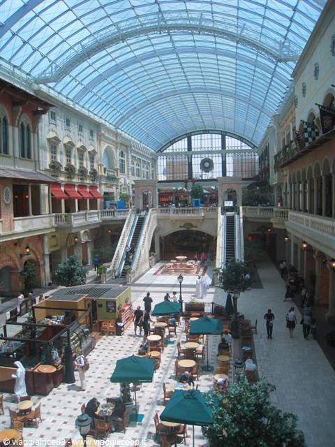 Mercato Mall