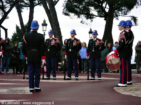 Prince's Carabiniers changing of the guard, blue helmets and drum, Palace Square, Monaco
