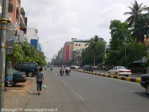 15 - PP - Monivong Boulevard