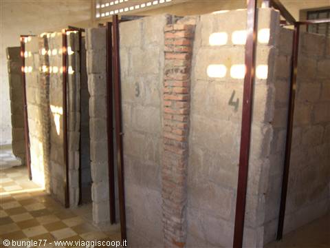15 - PP - Tuol Sleng - Prisons