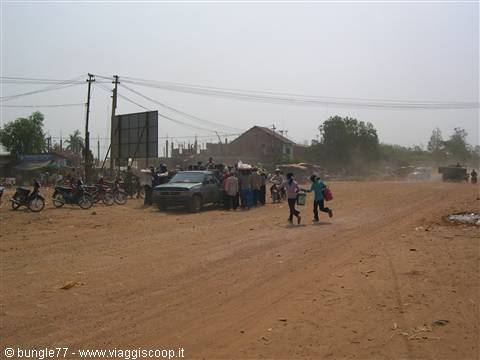 23 - Towards the border
