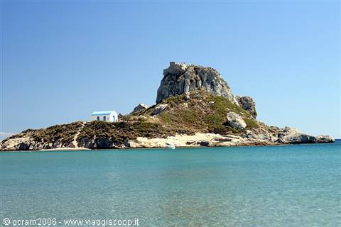 the Caribbean-like Agios Stefanos beach facing the islet of Kastri....what a charm!