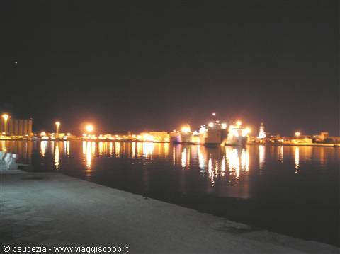 yet another evocative image by night