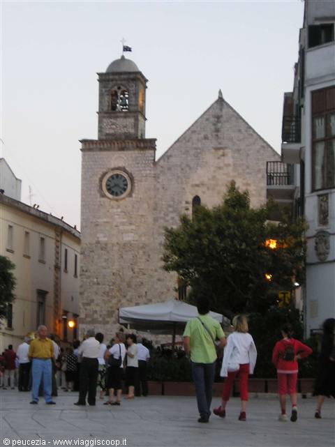 Conversano square: detail