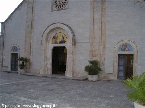 the facade of the abbey