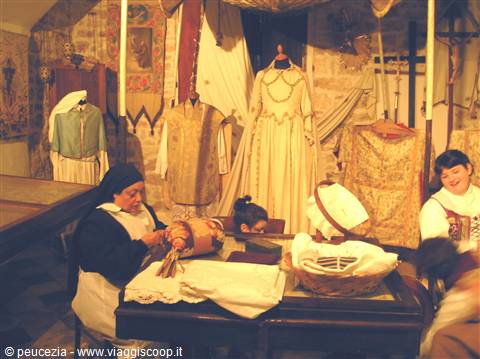 living nativity: bobbin lace workers