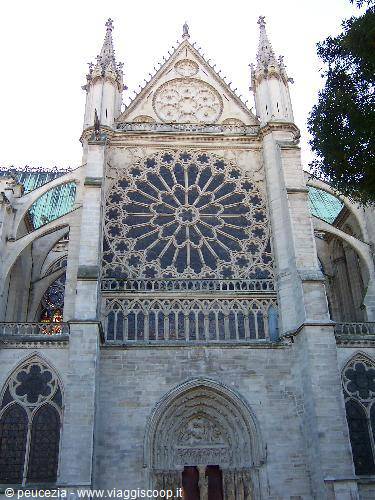 the exterior: detail