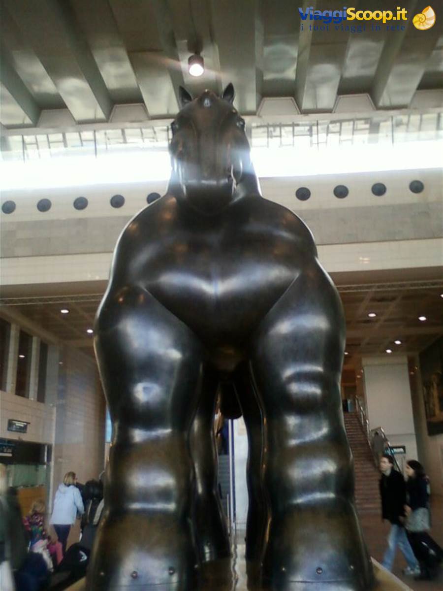 botero horse