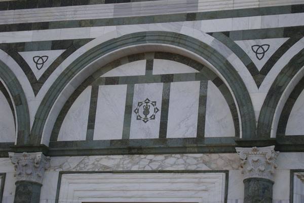 Details of the symbolic decorative elements