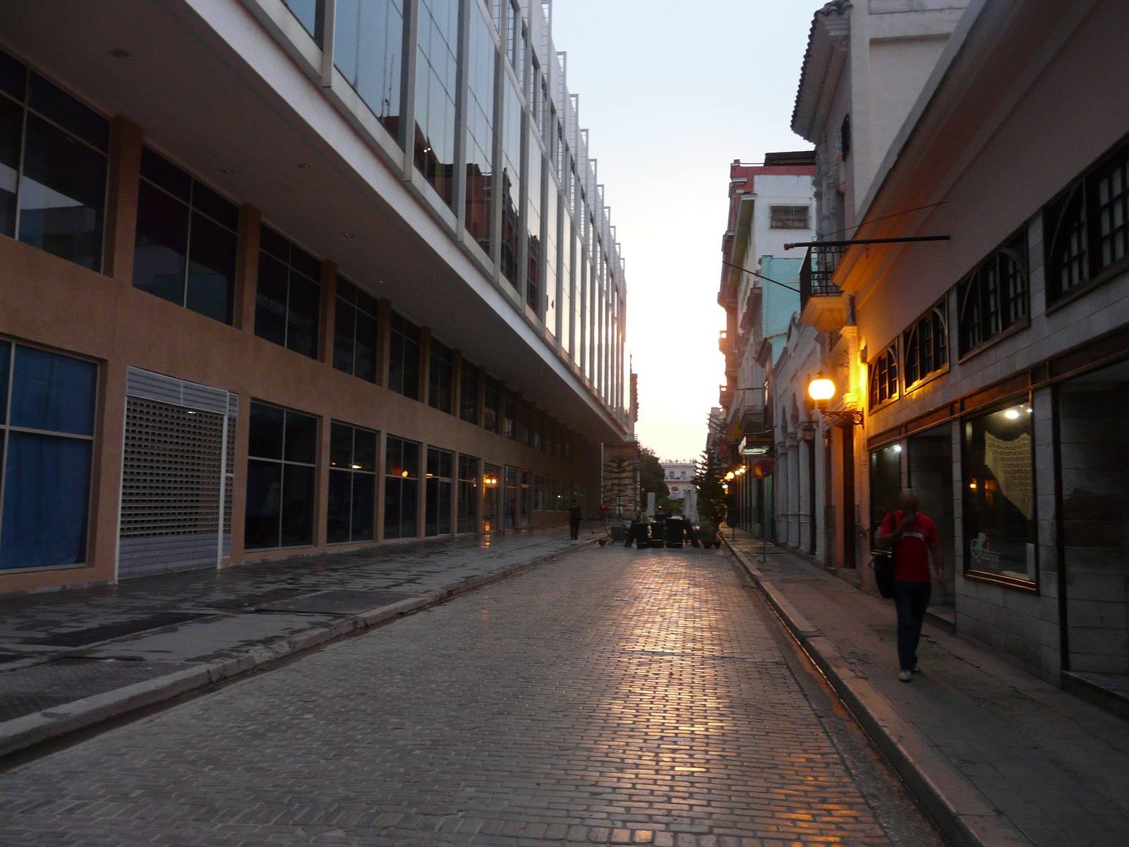 DESERTED ROAD