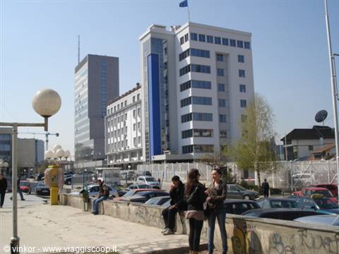Prishtina: modern buildings and kosovar girls