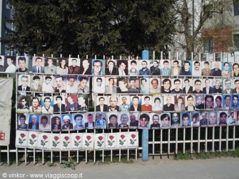 Prishtina: photo of the 300 missing during the civil war