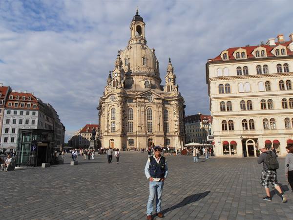 the Frauenkirche cathedral in Dresden