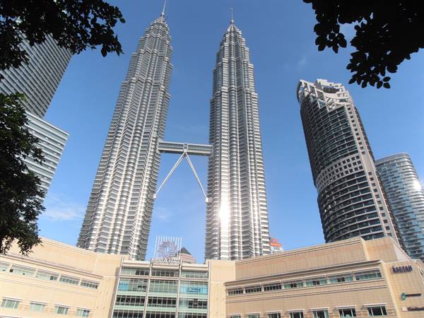 the Petronas twin towers in Kuala Lumpur, Malaysia