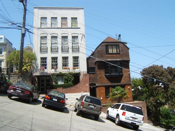 The typical sloping street of San Francisco