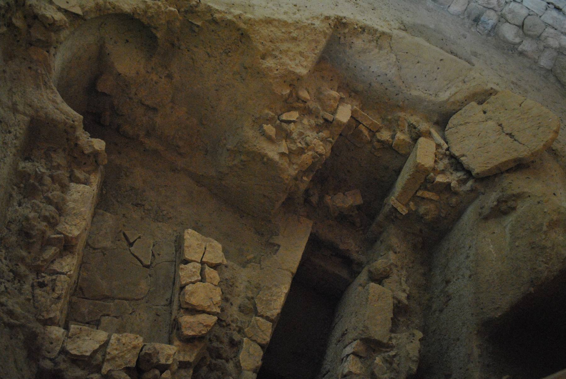 Mycenaean tomb in Tzanata