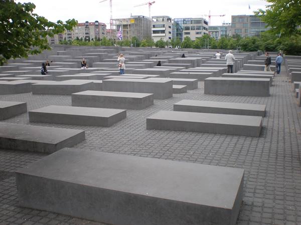 Holocaust Denkmal memorial to the Jews