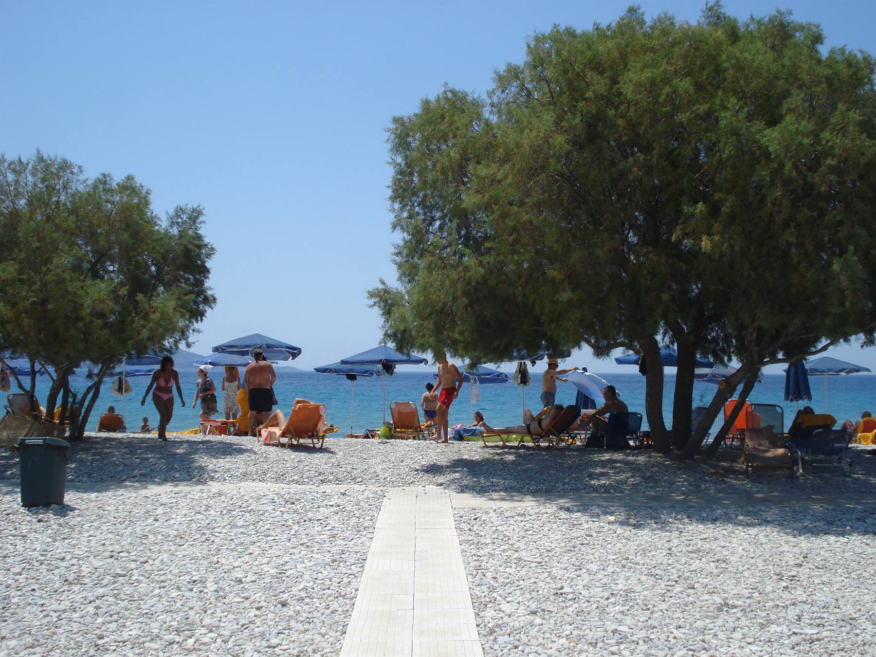 MIKALI BEACH EDENVILLAGE SIRENES