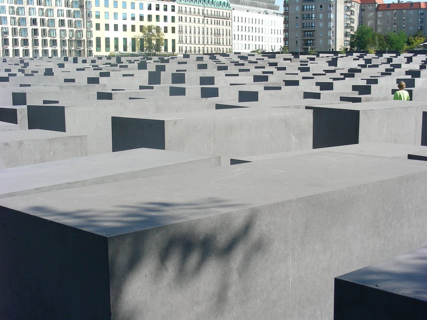 HOLOCAUST MEMORIAL
