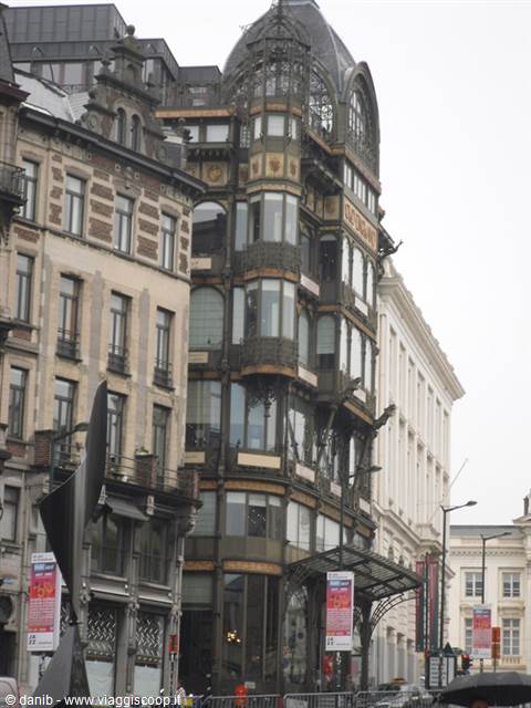 musical instruments museum in Brussels, Art Nouveau style designed by Horta