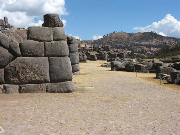 Sacsayhuamán