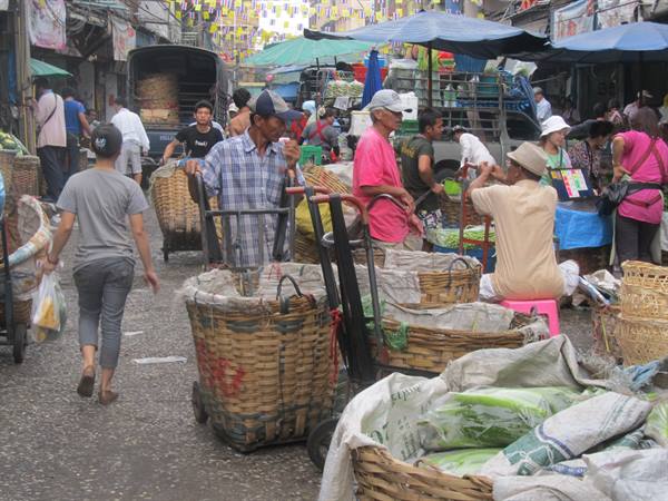 Pak Khlong Market