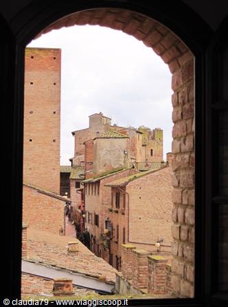 Certaldo Alto (FI) and the tower of Casa Boccaccio. Tuscany
