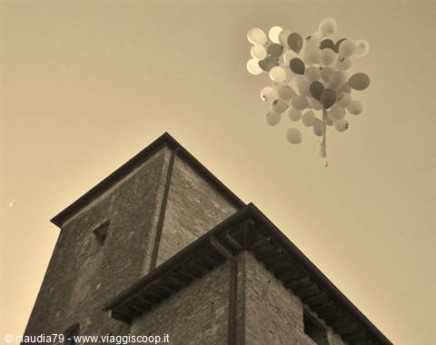 Castles and medieval villages in Tuscany. Wedding in Tuscany in Certaldo Alto (FI)