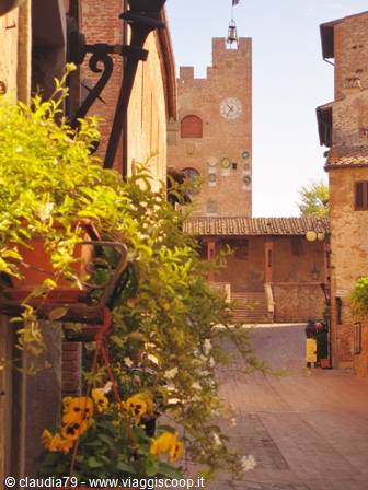 Castles and medieval villages in Tuscany, Certaldo Alto (FI), Via Giovanni Boccaccio and Palazzo Pretorio