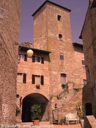 Castles and medieval villages in Tuscany, Certaldo Alto (FI), alleys and small squares