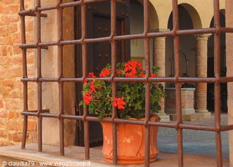 Castles and medieval villages in Tuscany, Certaldo Alto (FI) Palazzo Stiozzi Ridolfi