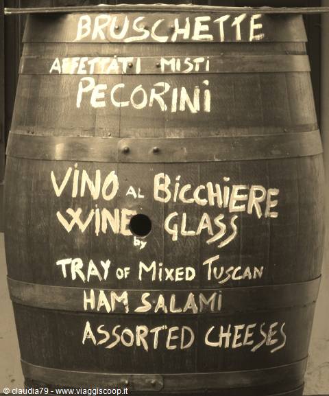Tuscan food and wine. Enoteca Boccaccio in Certaldo Alto... legendary Certaldo onion jam!