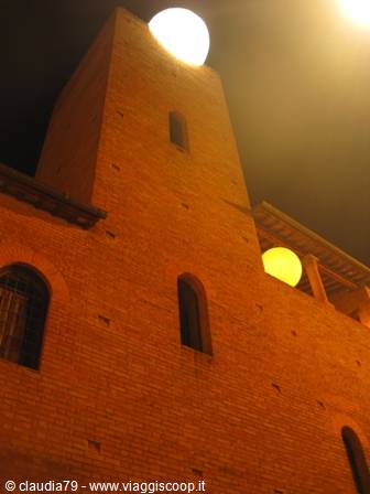 Castles and medieval villages in Tuscany, Certaldo Alto (FI) Casa Boccaccio during Mercantia 2010