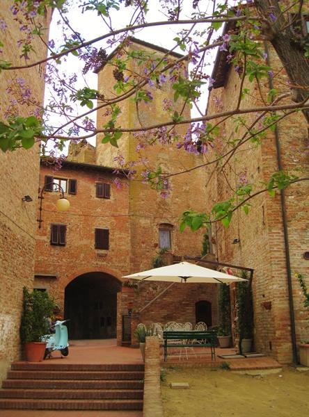 Medieval castles and villages in Tuscany. The medieval village of Certaldo Alto (Florence), in the Chianti