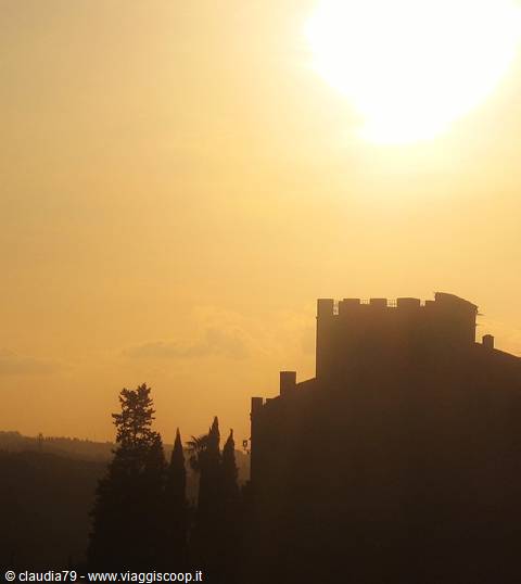 Medieval castles and villages in Tuscany. The medieval village of Certaldo Alto (Florence), in the Chianti