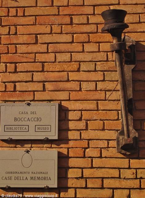 Medieval castles and villages in Tuscany. The medieval village of Certaldo Alto (Florence), in the Chianti
