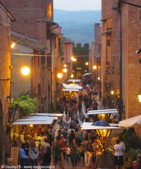 Medieval castles and villages Tuscany - Certaldo Alto (FI)