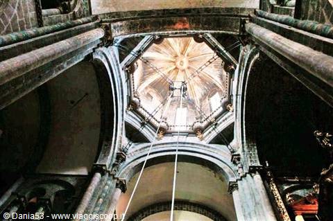 Santiago de Compostela cathedral ropes that support the Botafumeiro