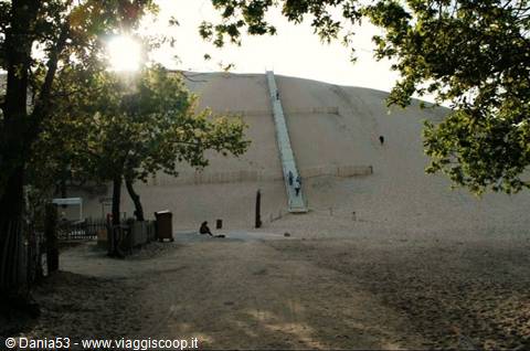Climb up the Dune of Pilat
