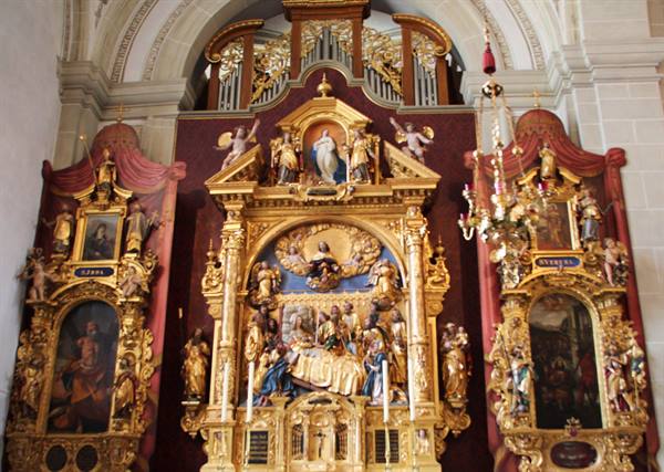 Hofkirche church of San Leodegario
