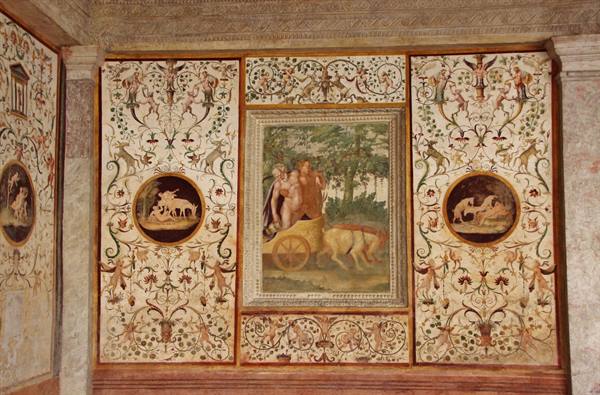 Frescoes of the secret garden-Palazzo Te-Mantua