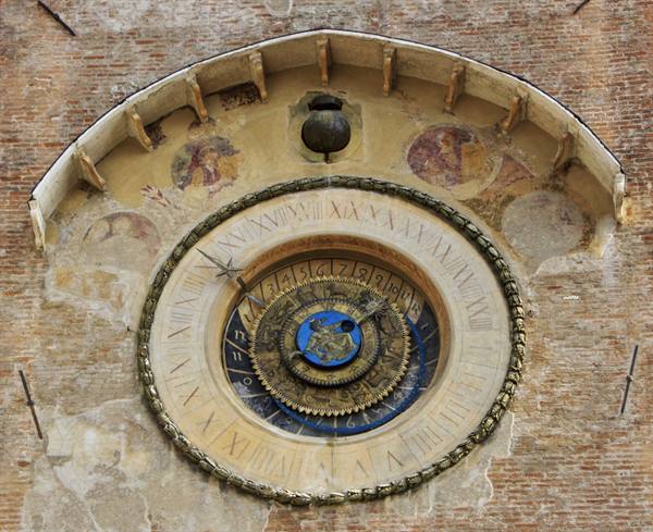 Astronomical clock Mantua
