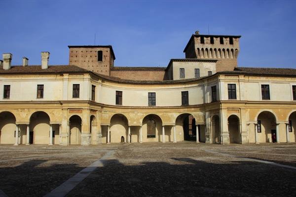 Piazza Castello-Mantua