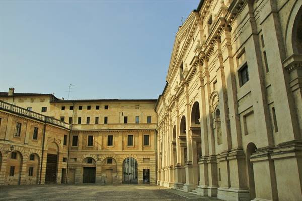 Palatine Basilica of Santa Barbara-Mantua