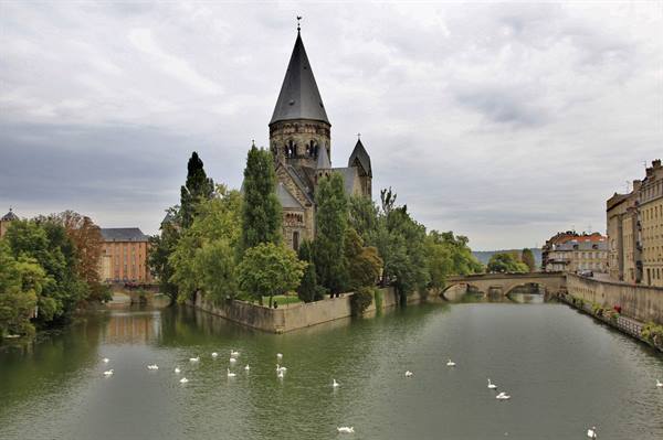 Metz-Ile du Petit Saulcy-Temple Neuf