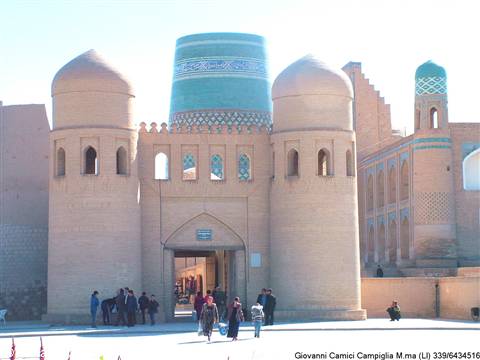 Khiva-entrance through the Kukhana Ark gate